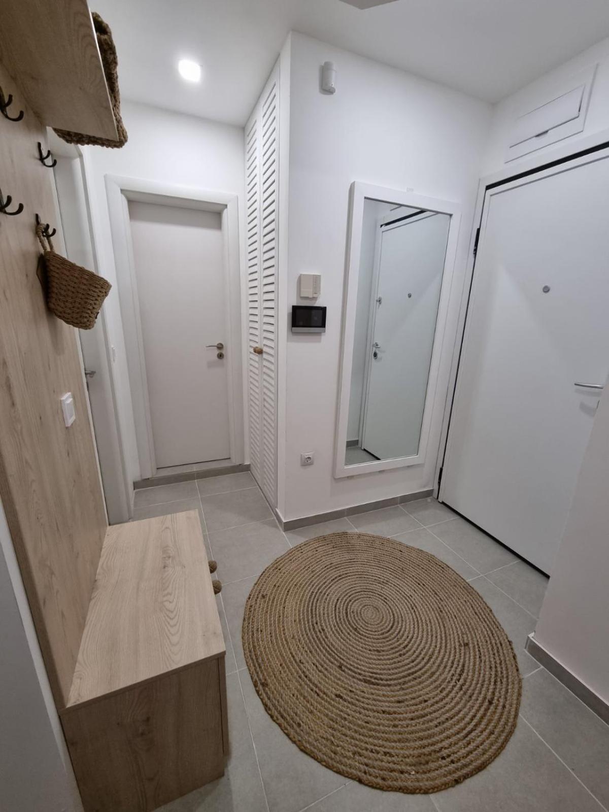 Apartment Polina - 2Bd Next To Sea Garden فارنا المظهر الخارجي الصورة